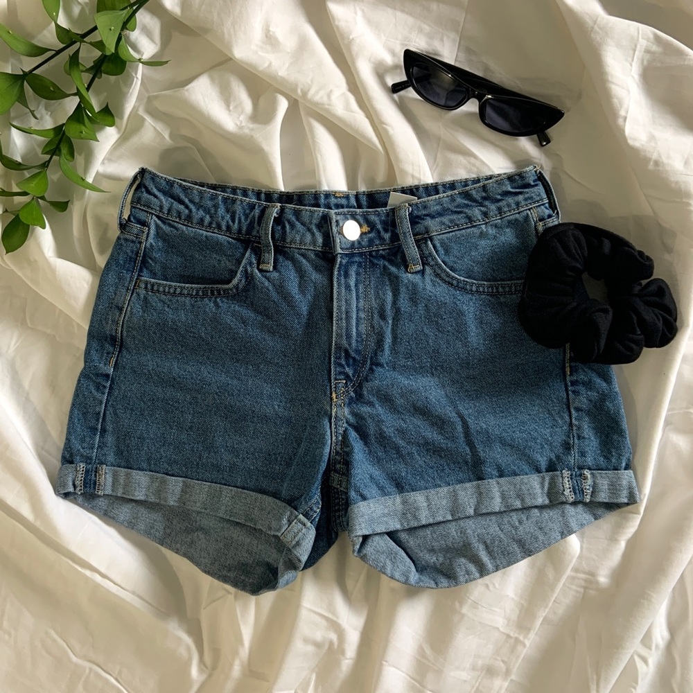 H&M Regular Waist Denim Shorts